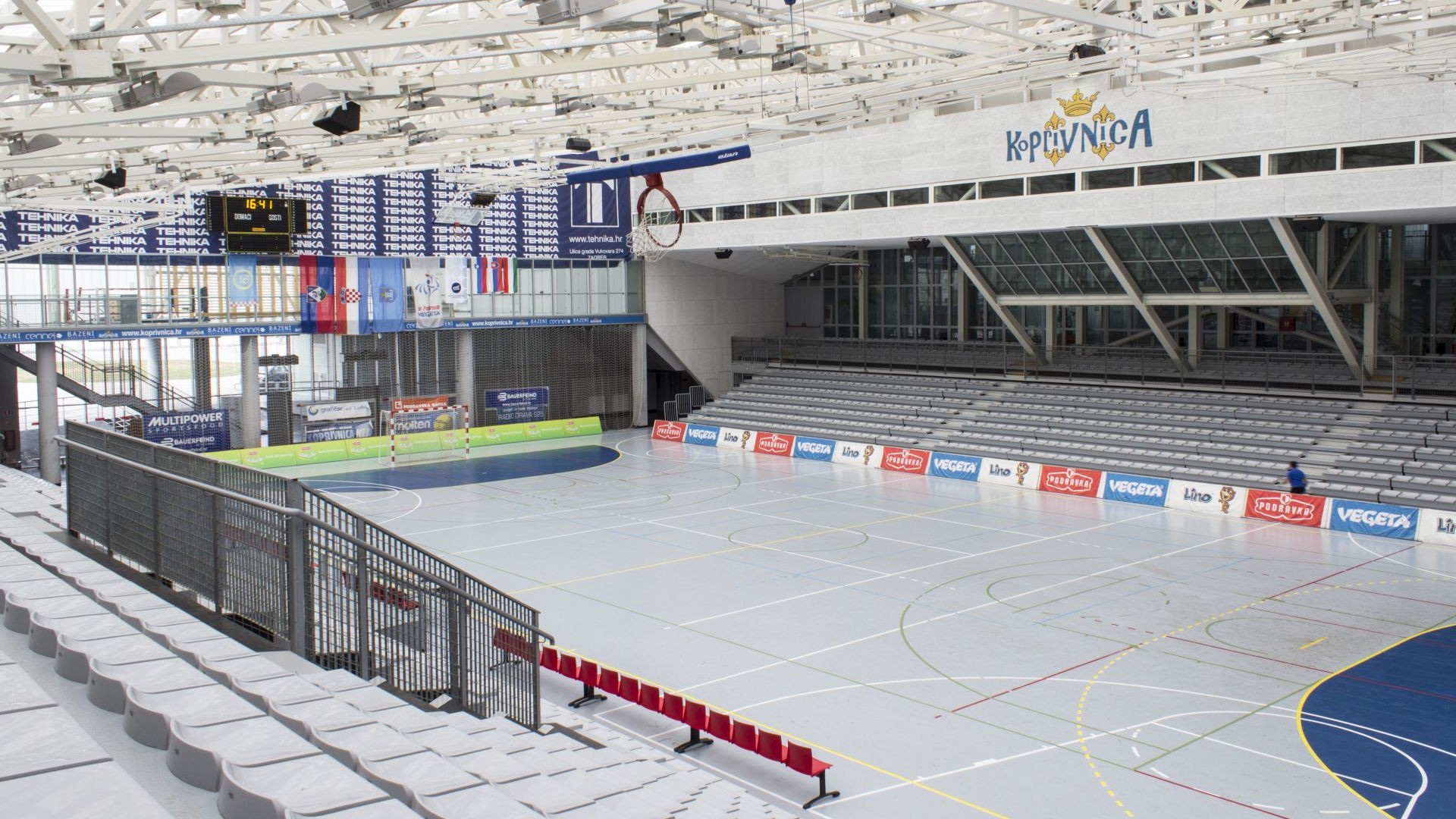 Sportski pod s PVC-om