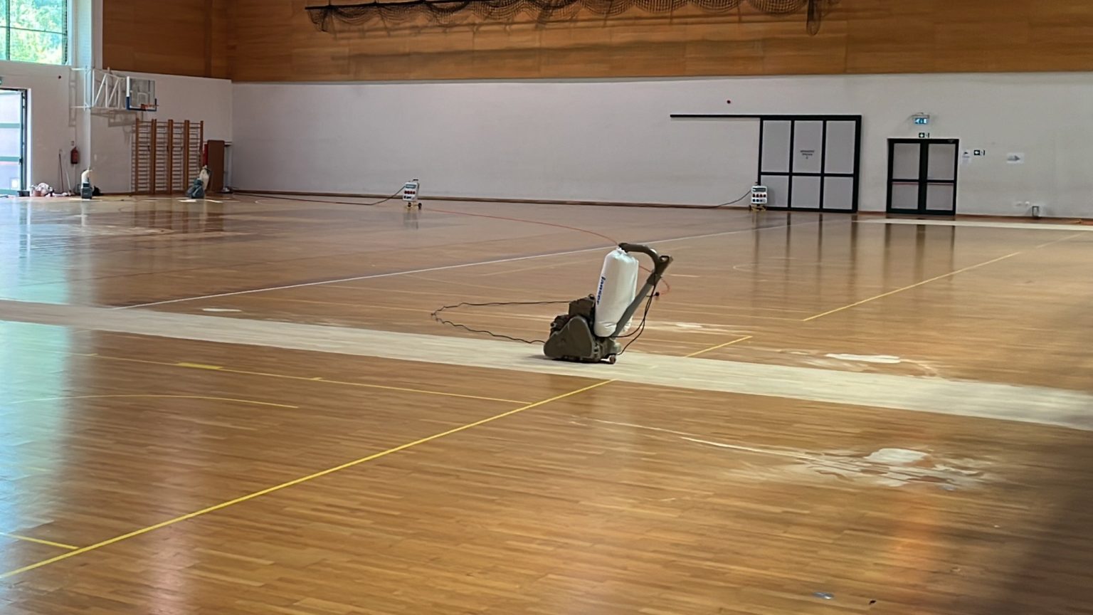 brusenje i lakiranje